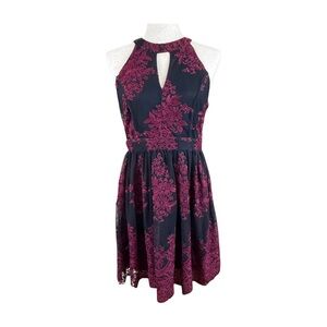 ALTAR’D STATE BURGUNDY AND BLACK CHOKER NECK DRESS, SIZE L